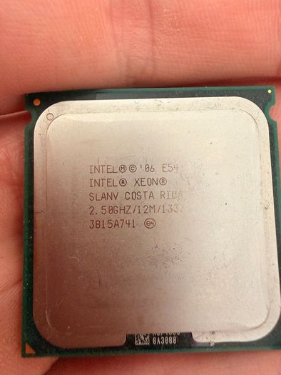 Bundle of 20 Vintage Intel CPUs  Core 2 Duo Core 2 Quad Xeon Socket 775 771
