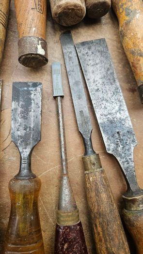 18 chisels for restoration