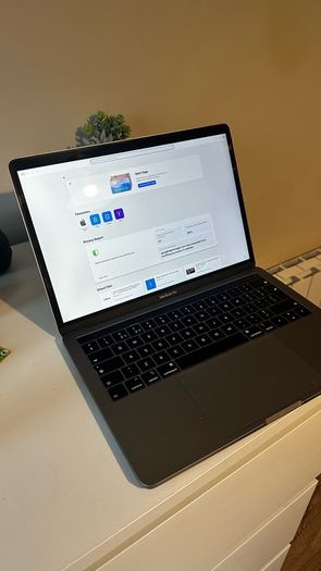 MacBook Pro 13" 2019
