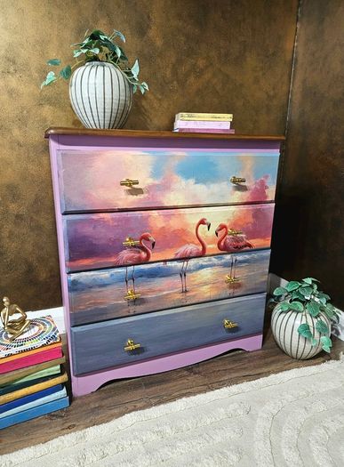 Chest of drawers