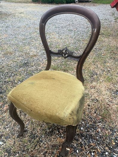 Free antique dining chairs