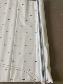Roman Blind with teardrop pattern