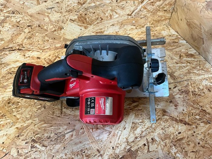milwaukee skill saw