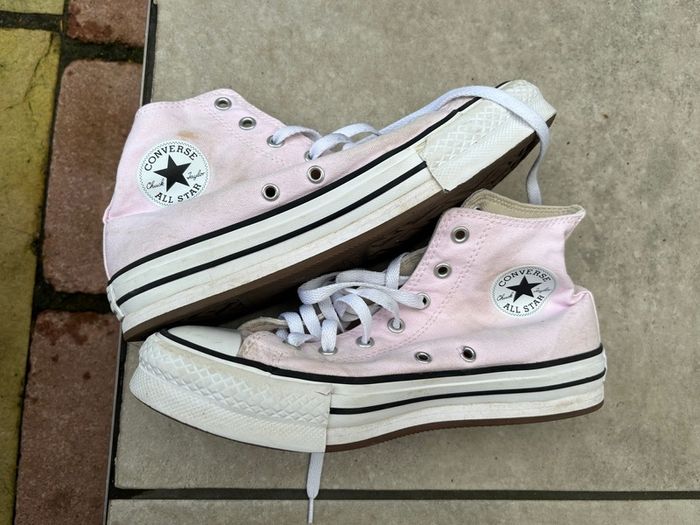 Converse all stars girl's shoes
