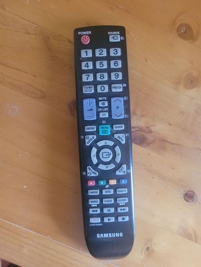 Samsung 32" LCD TV