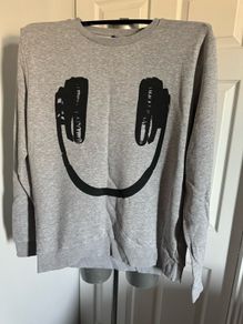 H&M grey earphones sweatshirt size M/L Postage included