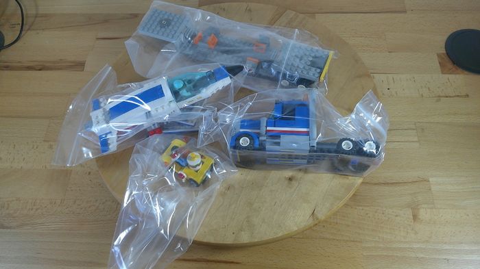 LEGO City 60079 Training Jet Transporter Truck & Jet Plane 100% Complete Boxed