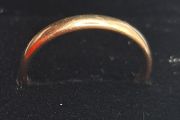 9ct  weeding gold ring