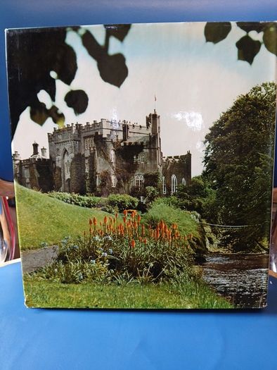 Irish Gardens - Edward Hyams, 1967