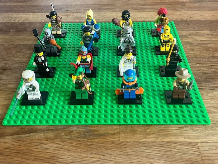 Premium LEGO Collectible Minifigure Master Collection (Series 1-11 + Team GB Olympics)
