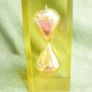 Vintage 1970s small hourglass sand timer, amber-colour Image 3