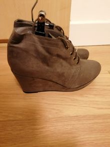 Women's Boot's NEW SIZE 6
