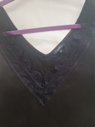 New Lisa& Co black cami top