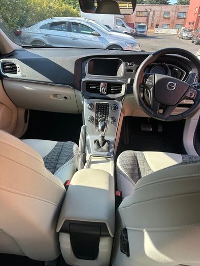 Volvo V40 T3 Automatic Low Mileage