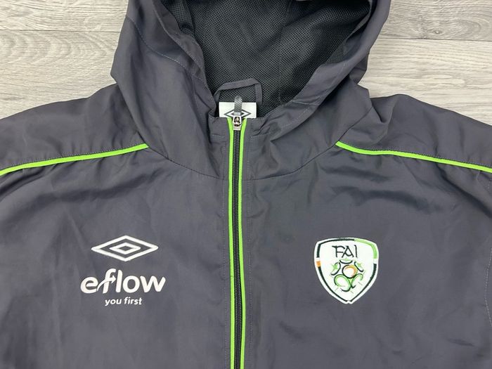 Vintage Umbro Ireland Hooded Jacket Mens Large