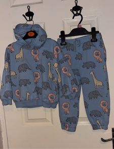Dunnes Stores Tracksuit age 2-3