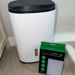MeacoDry Arete One 12L Dehumidifier AND 4 new HEPA H13 filters