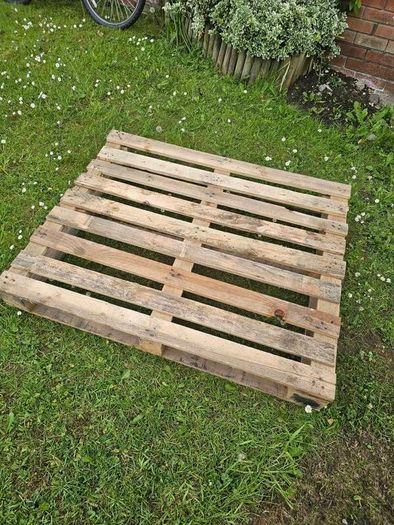 wooden pallet