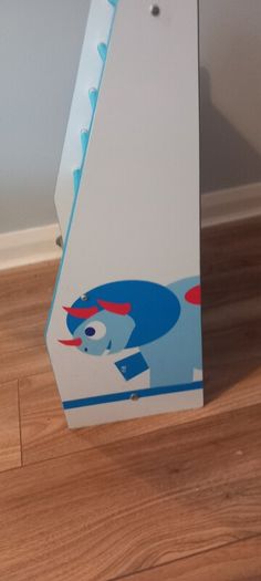 kids book case
