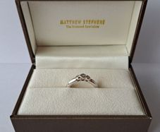 18ct white gold diamond ring 3 stones
