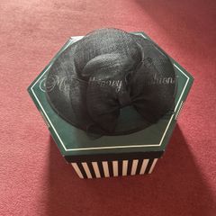 Black hat with bow