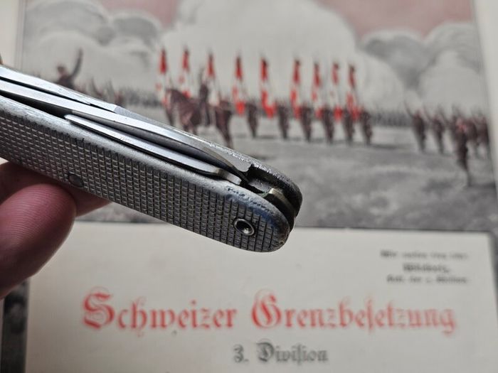 Vintage Victorinox Alox Soldier Original Swiss Army Knife Issued year 1976 Discontinued Model Collectable