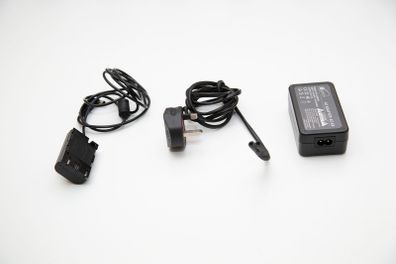 5D Mark 3 & IV - AC adaptor continues battery power