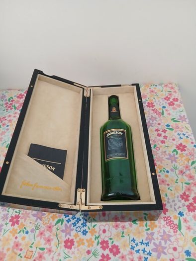 jameson rarest vintage reserve whiskey presentation set