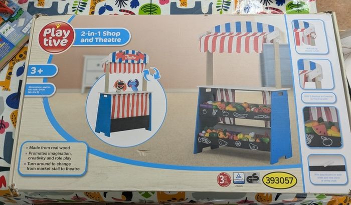 Kids Shop & Theatre 2-in-1