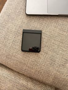 moto  razr 50 flip