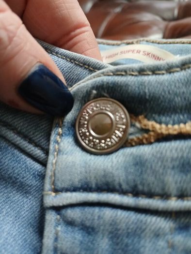 Levis mile high super skinny jeans  New condition