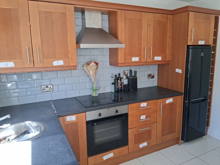 Kitchen units