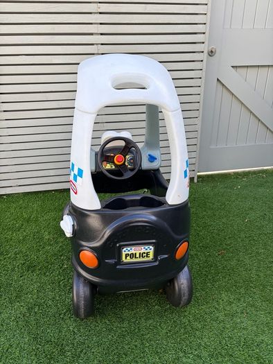 Little Tikes cozy coupe - Police