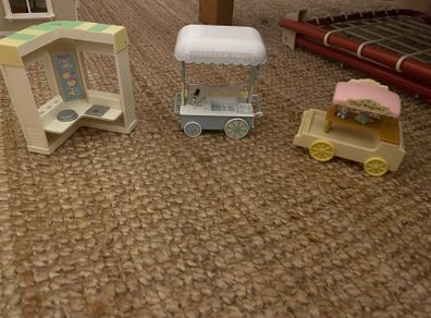 Sylvanian Ice Cream Shop, Toy Wagon and Creperie