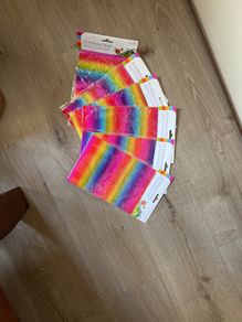 Adhesive ombre sheets