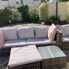 garden furniture set