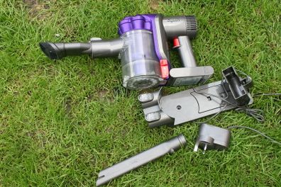 Dyson DYNDC34 Animal Handheld Vacuum Cleaner