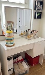 desk