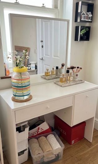 desk