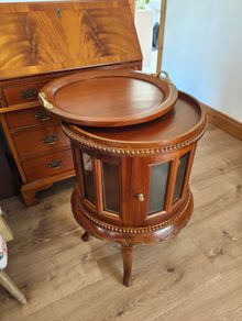 drinks cabinet