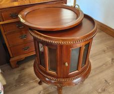 drinks cabinet