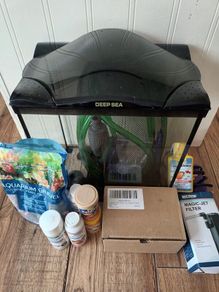 Small fish Tank with accessories