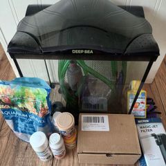 Small fish Tank with accessories