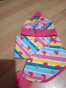 Agatha Ruiz De La Prada Hat & Scarf Set