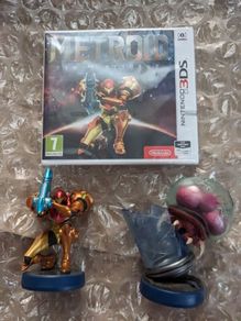 Metroid 3DS bundle (game + 2 amiibo)