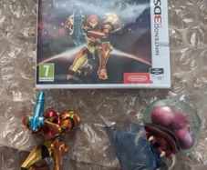 Metroid 3DS bundle (game + 2 amiibo)