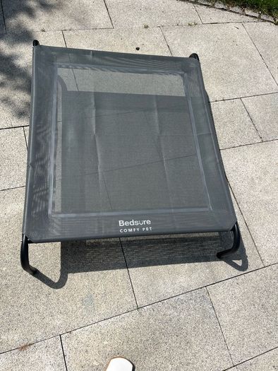 Indoor/Outdoor dog bed - Medium