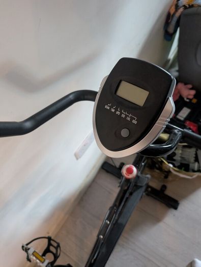 HOMCOM Indoor Studio Exercise Bike / Spin Bike