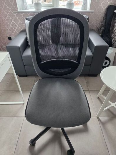 Micke Office desk & Chair Combo