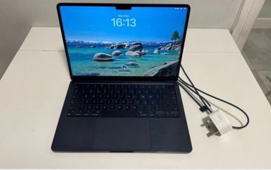 MacBook Air M2